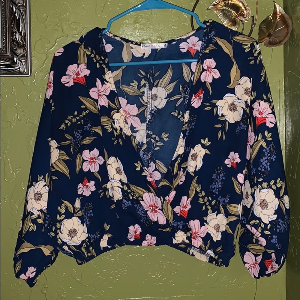 floral print crop top (blouse)
